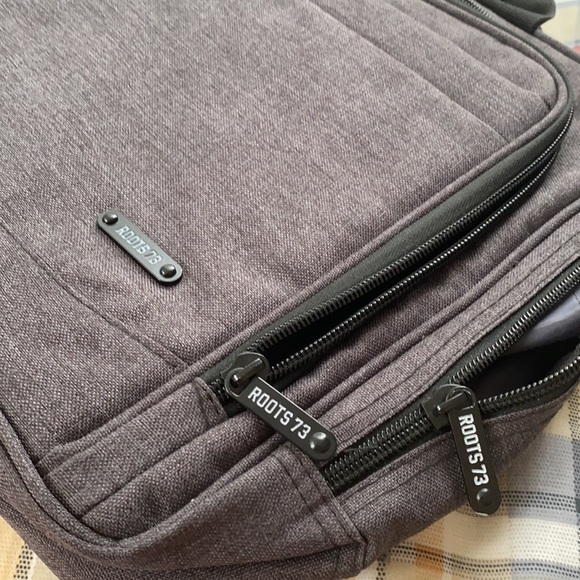 Roots Laptop Bag - Picture 2 of 6